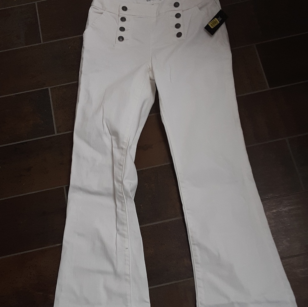 NWT Miss Me Jeans Size 27